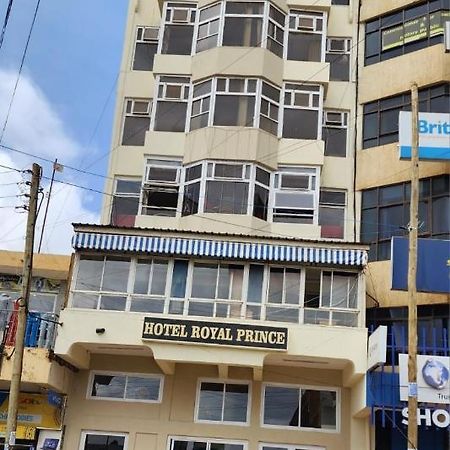 Royal Prince Hotel, Meru Екстериор снимка
