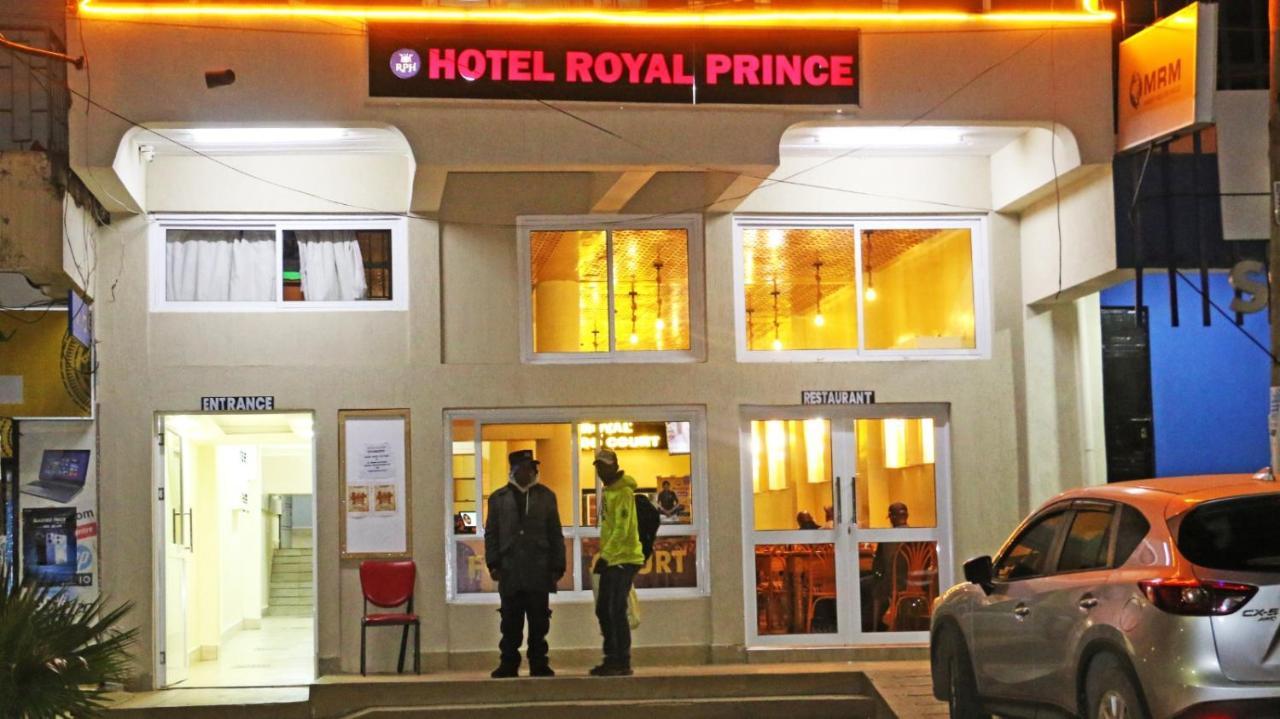 Royal Prince Hotel, Meru Екстериор снимка